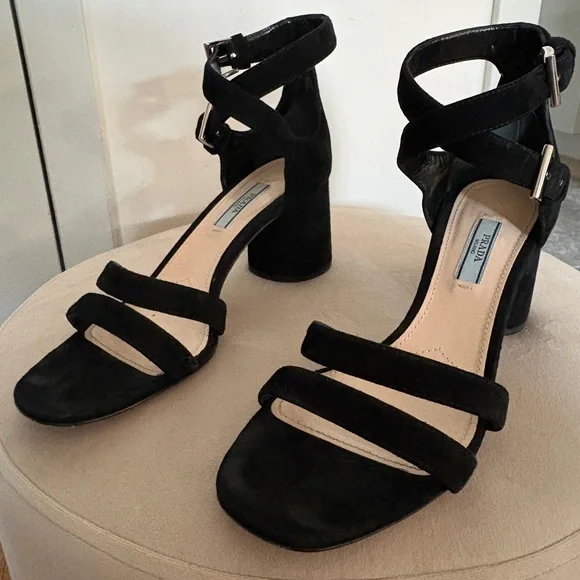 Prada Women's Black Suede Heels - Picture 6 of 8